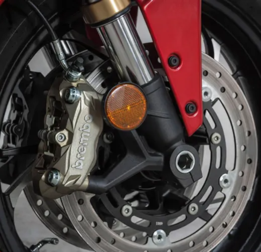 model-details rr660s rr660s-details-braking