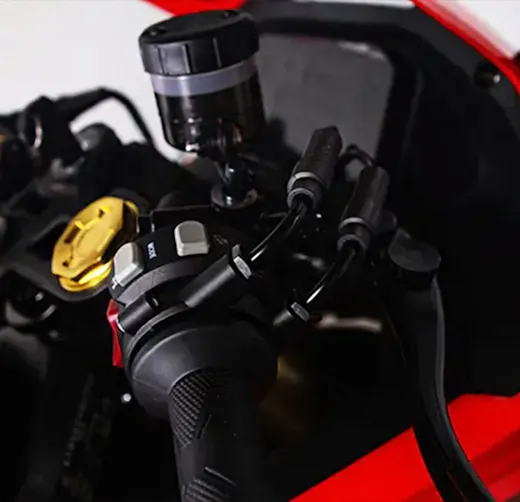 model-details rr660s rr660s-details-quickshifter